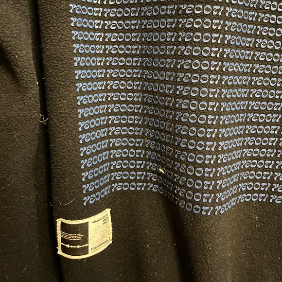 Aelfric Eden color block fuzzy sweatshirt - Picture 3 of 3